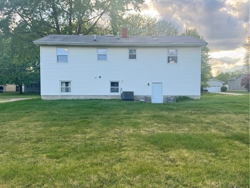 4762 Pine Trace Drive, Austintown, OH 44515 Photo 3