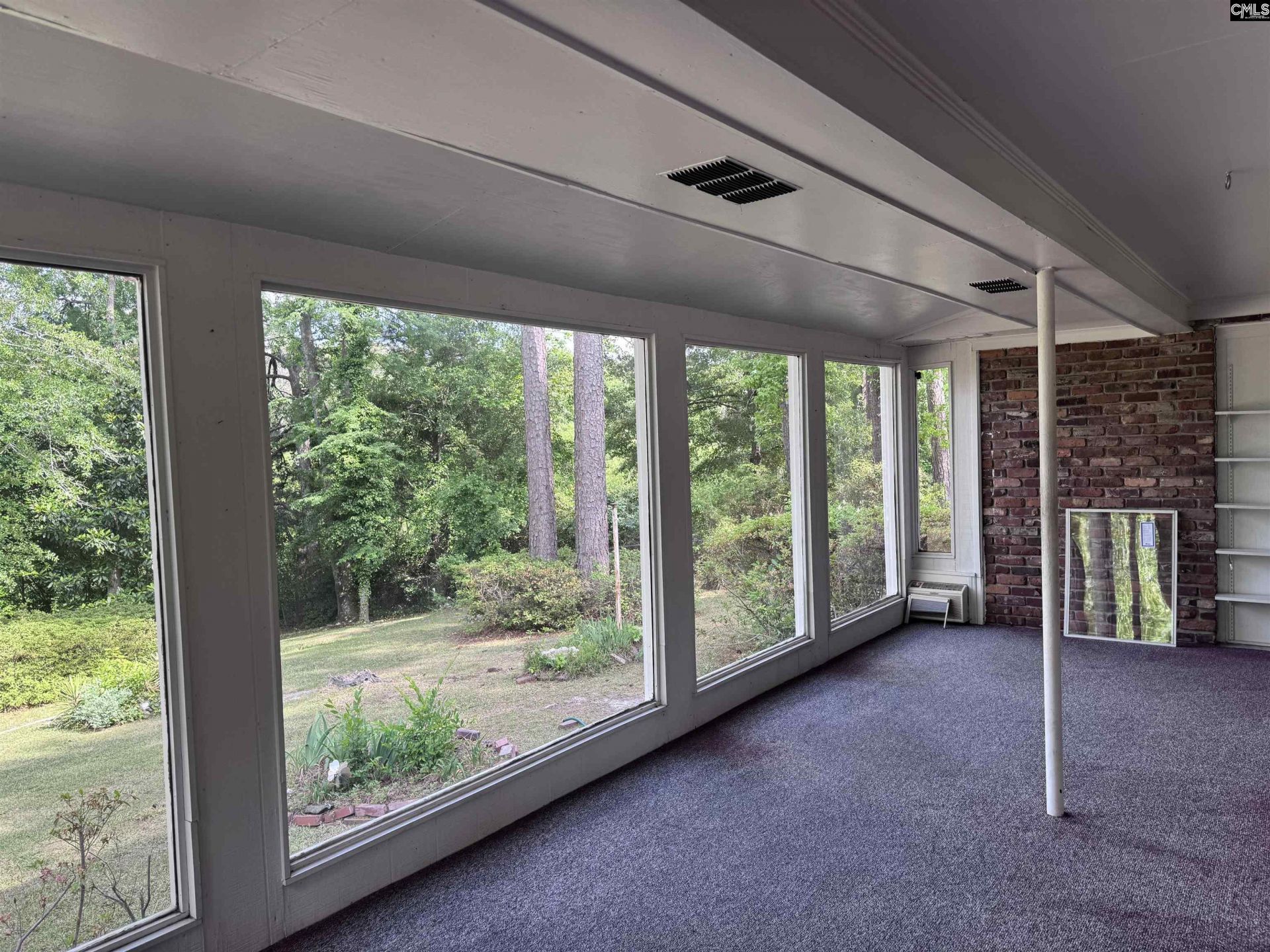 7604 Edgewater Drive  Photo 14