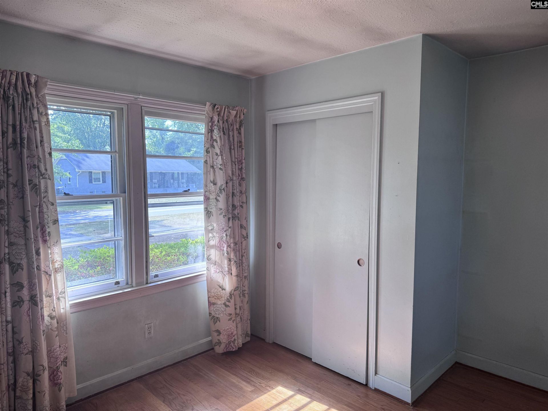 7604 Edgewater Drive  Photo 19