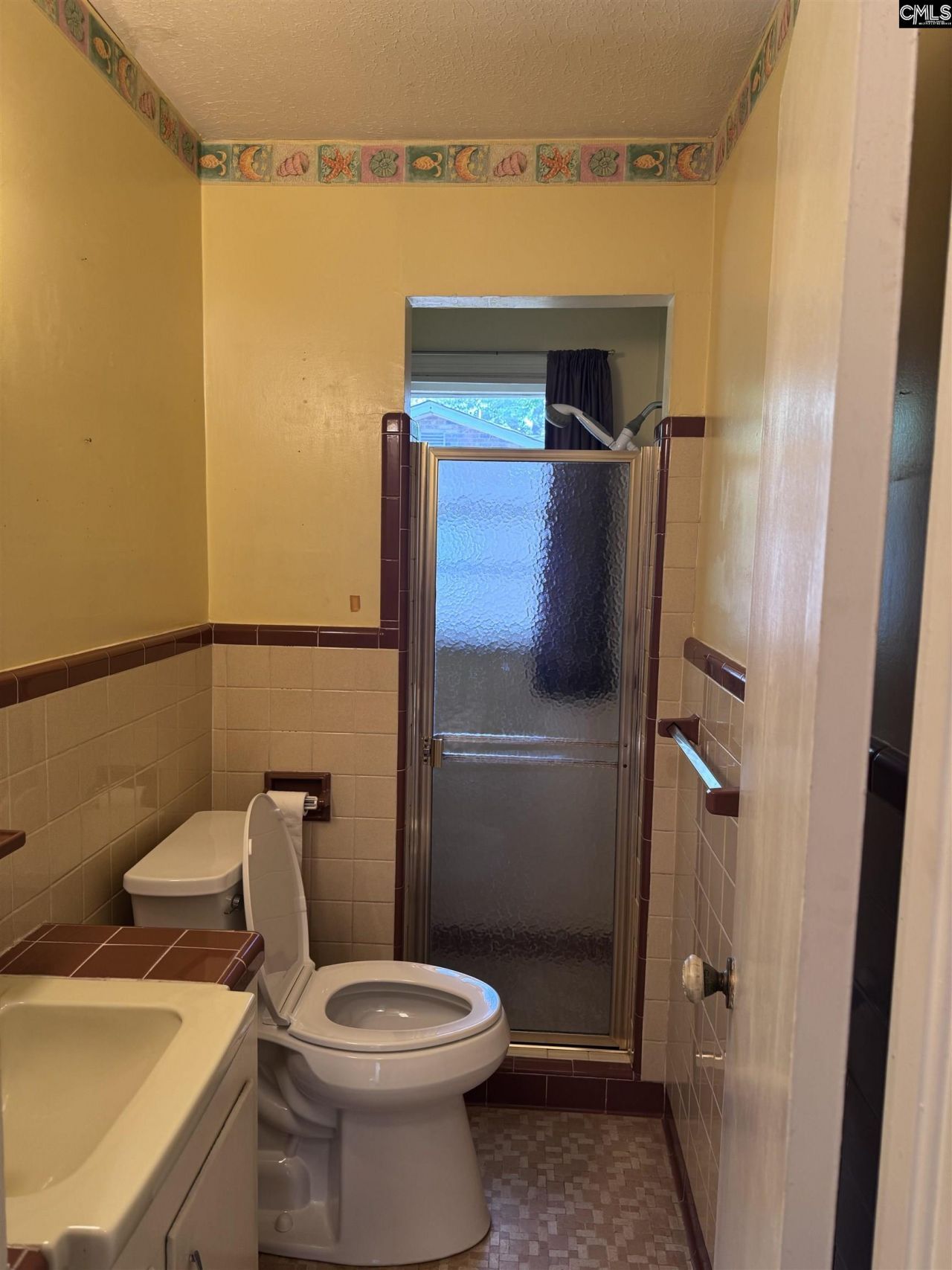 7604 Edgewater Drive  Photo 21