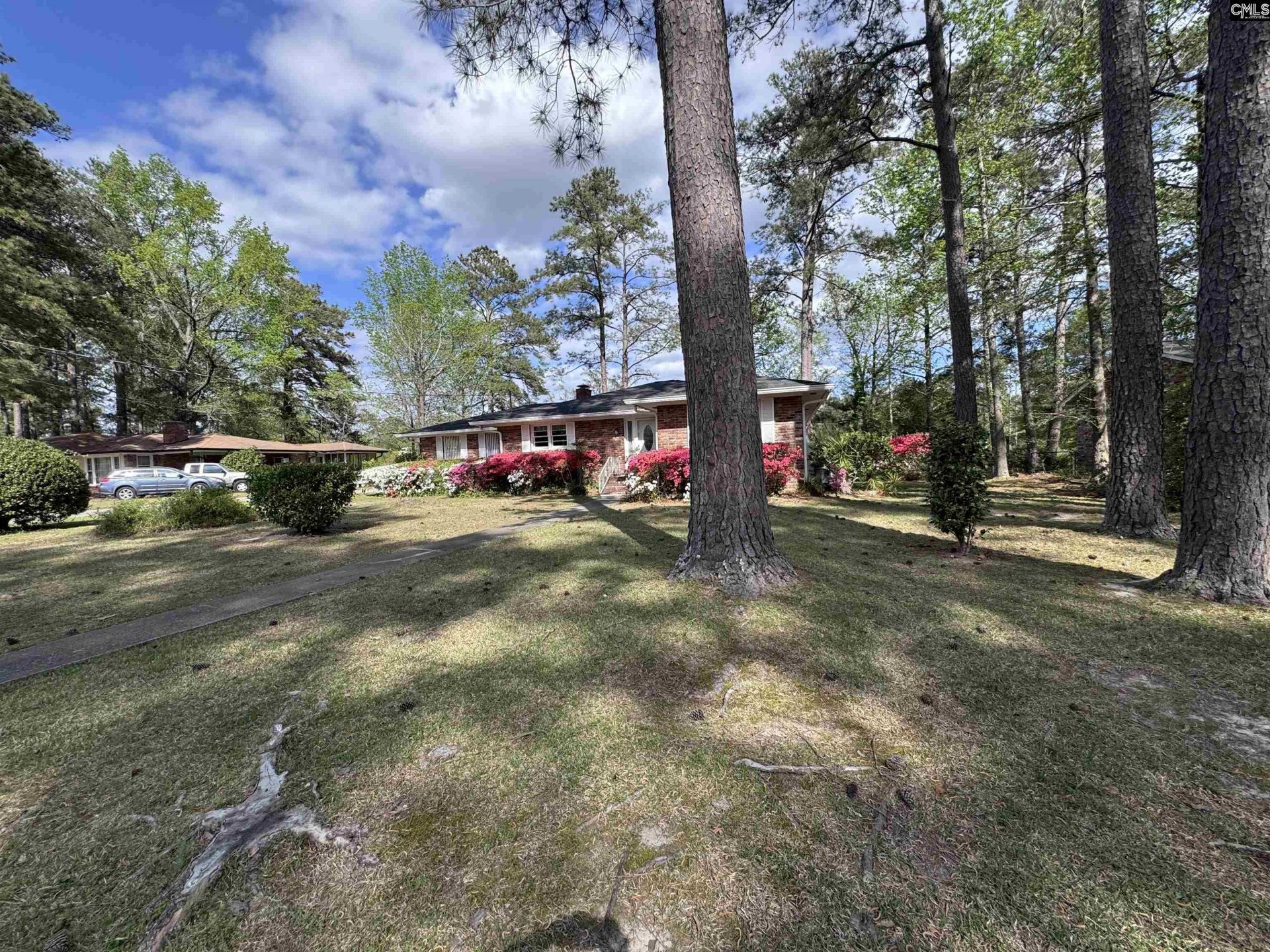 7604 Edgewater Drive  Photo 5