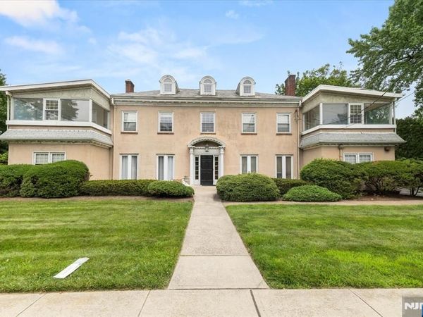 61 Glenwood Road, ENGLEWOOD, NJ 07631