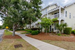 3028 Sugarberry Lane photo 4