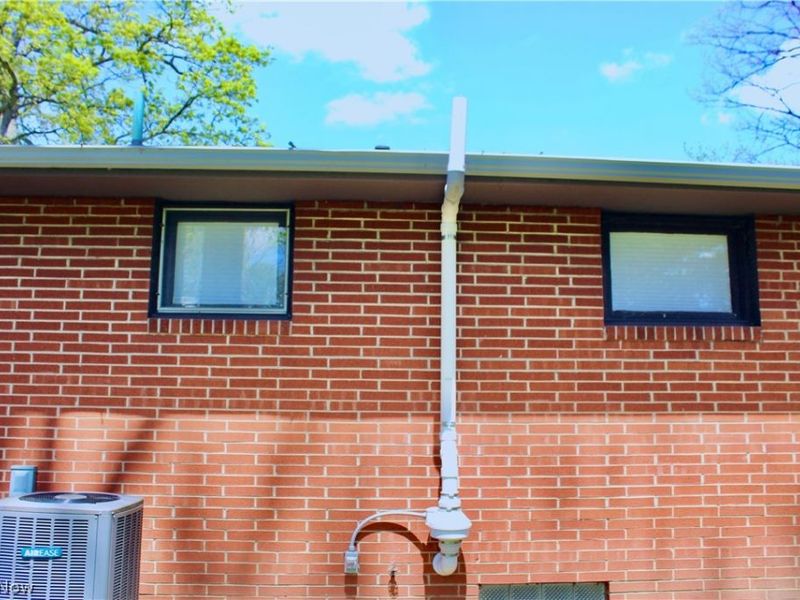 3233 Greenpark Street NW, Massillon, OH 44646 Photo 7