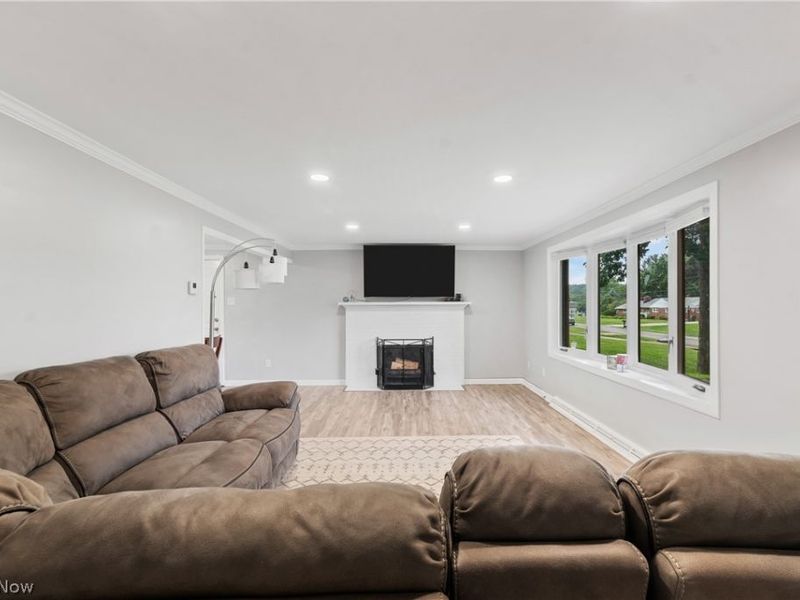 3233 Greenpark Street NW, Massillon, OH 44646 Photo 8