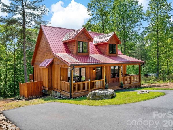 3122 Bear Paw Avenue, Valdese, NC 28690