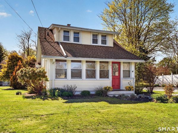 61 Ingham Hill, Old Saybrook, CT 06475