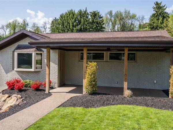 127 Dunbar Dr, Pittsburgh, PA 15235