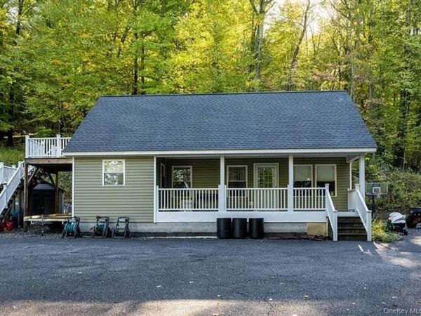 450 Oscawana Lake Rd , Putnam Valley, NY 10579