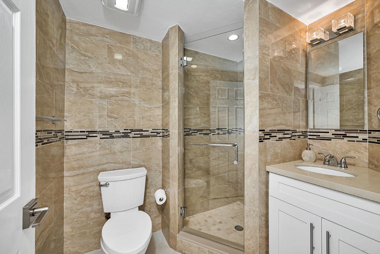 112 N Bounty Lane, Key Largo, FL 33037 Photo