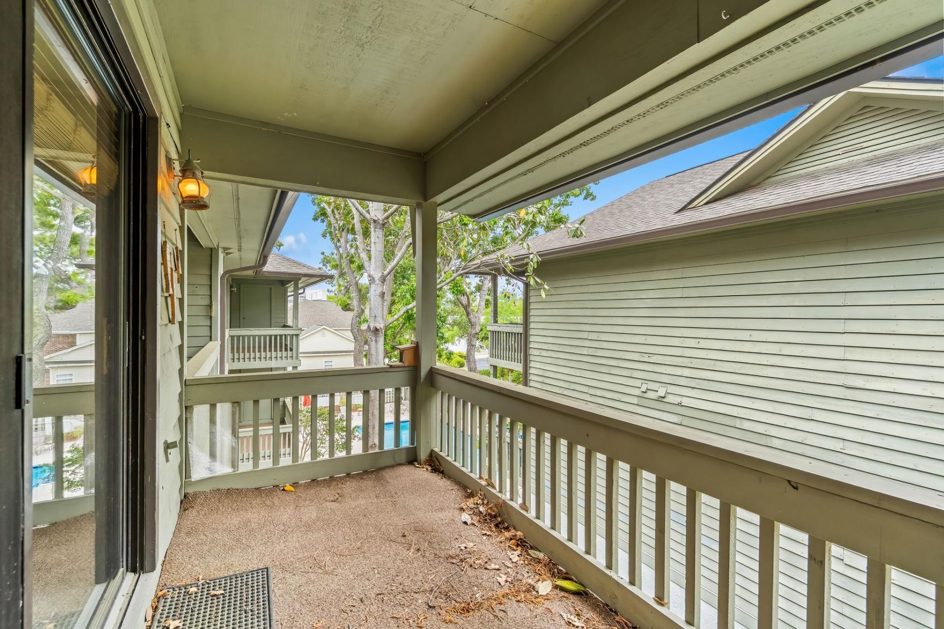 404 N 72nd Ave.  Photo 17