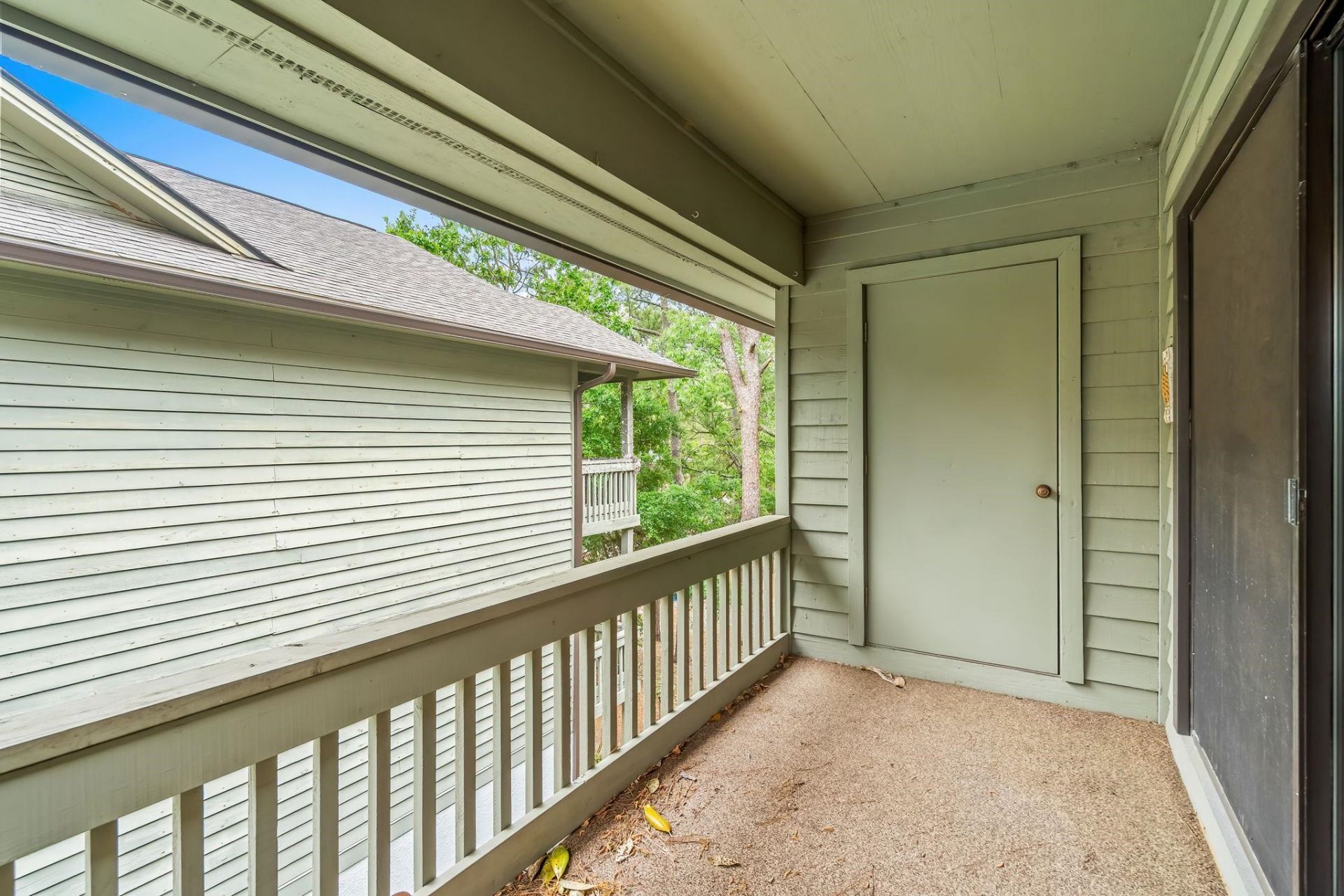 404 N 72nd Ave.  Photo 18