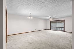 404 N 72nd Ave.  photo 4