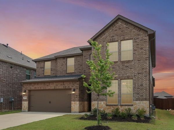 9808 Fall Brook Drive, Aubrey, TX 76227