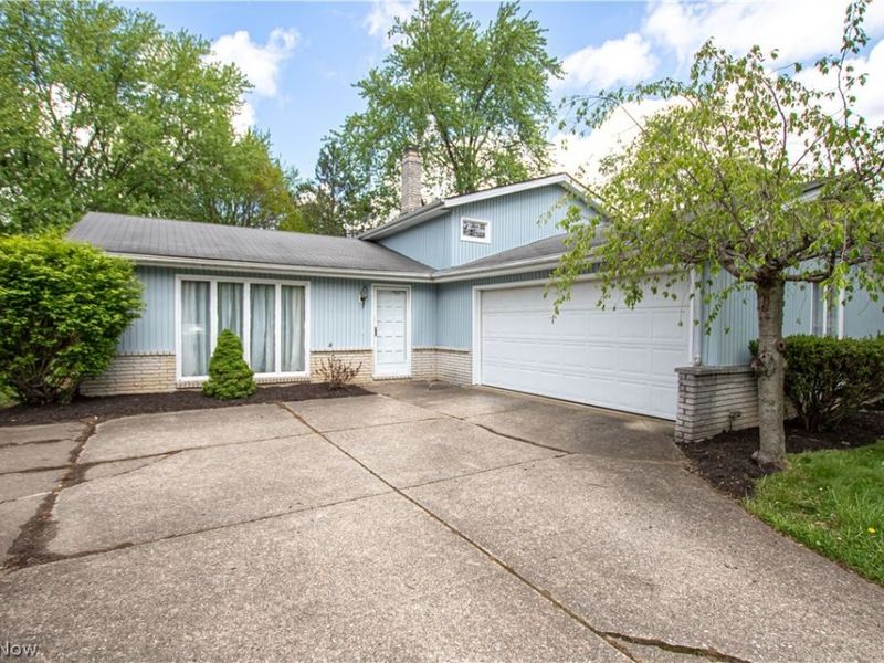 3903 Skyview Drive , Brunswick, OH 44212 Photo 2