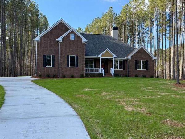 35 Mattie Court , Mansfield, GA 30055