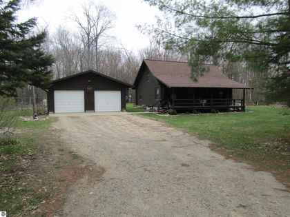 456 Baroda Drive E West Branch, MI 48661
