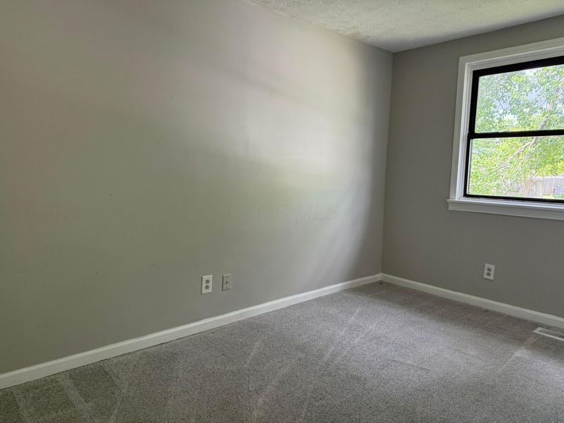 2348 Warfield Drive , Grove City, OH 43123 Photo 10