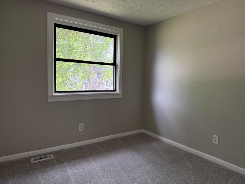 2348 Warfield Drive , Grove City, OH 43123 Photo 12