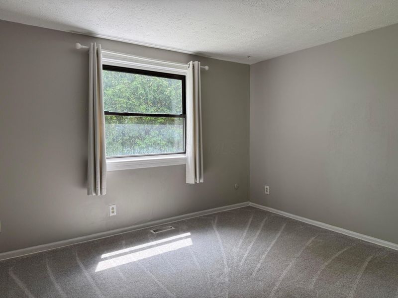 2348 Warfield Drive , Grove City, OH 43123 Photo 8