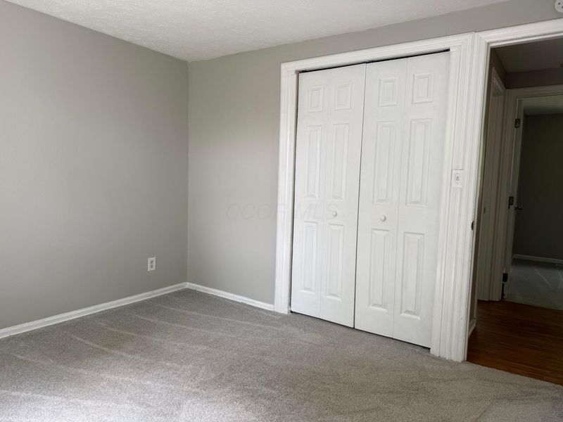 2348 Warfield Drive , Grove City, OH 43123 Photo 9