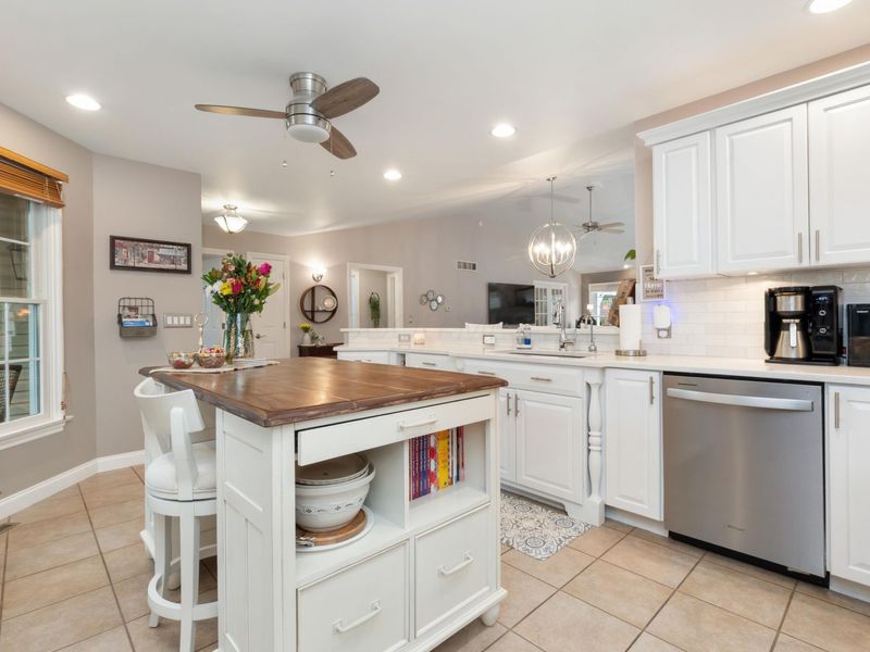 2770 Ash Meadows Boulevard , Zanesville, OH 43701 Photo 5