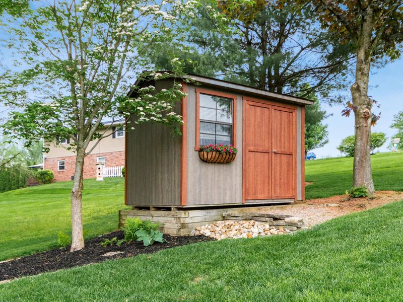 2770 Ash Meadows Boulevard , Zanesville, OH 43701 Photo 55
