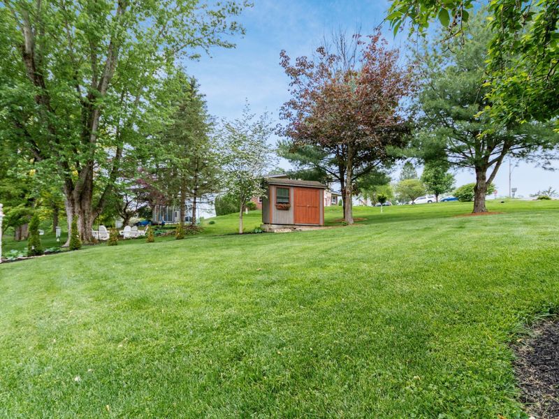 2770 Ash Meadows Boulevard , Zanesville, OH 43701 Photo 56