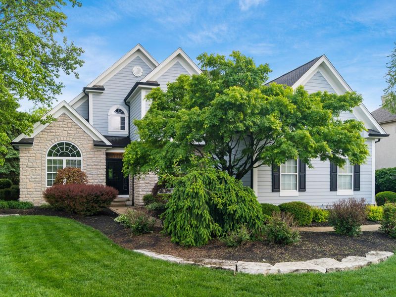 6181 Heritage Point Court, Hilliard, OH 43026 Photo 3