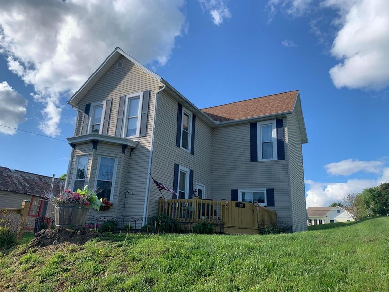 128 W Walnut Street , Shawnee, OH 43782 Photo 1