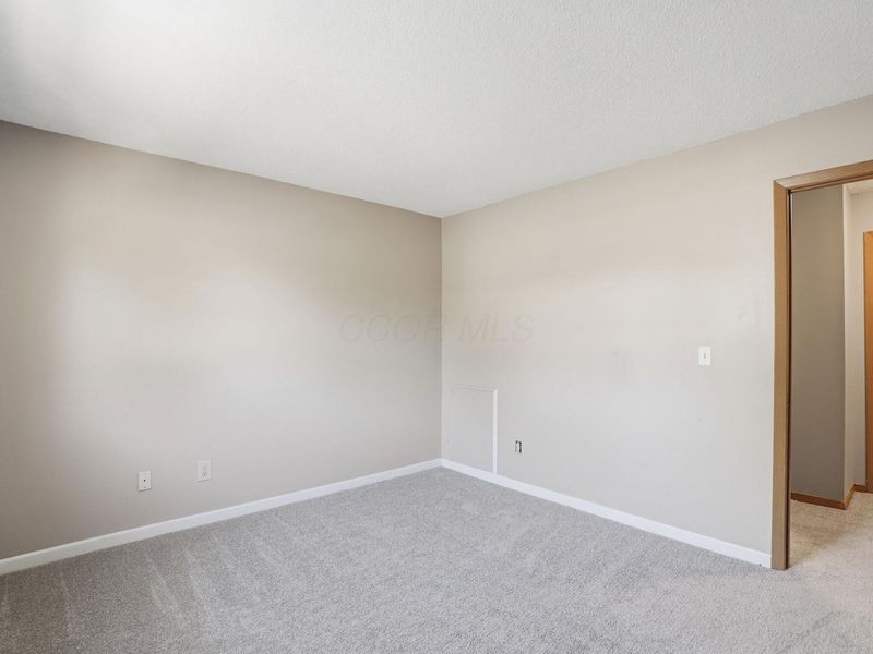 7884 Barkwood Drive, Unit 20C, Columbus, OH 43085 Photo 13
