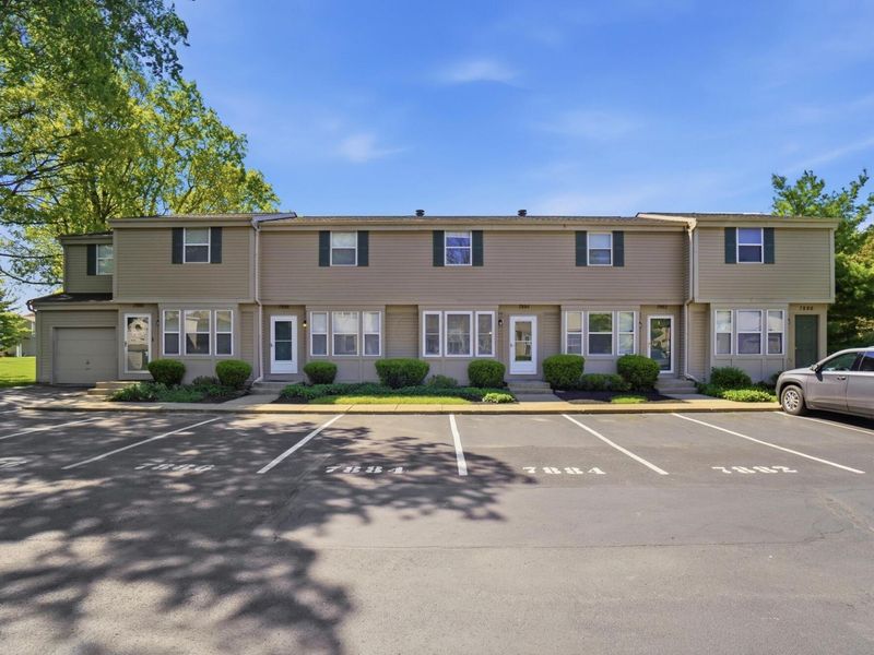 7884 Barkwood Drive, Unit 20C, Columbus, OH 43085 Photo 2