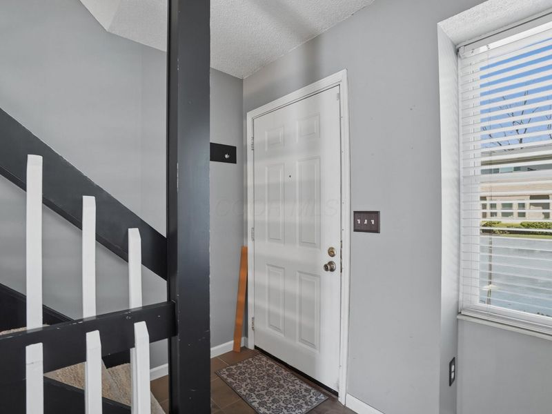 7884 Barkwood Drive, Unit 20C, Columbus, OH 43085 Photo 3