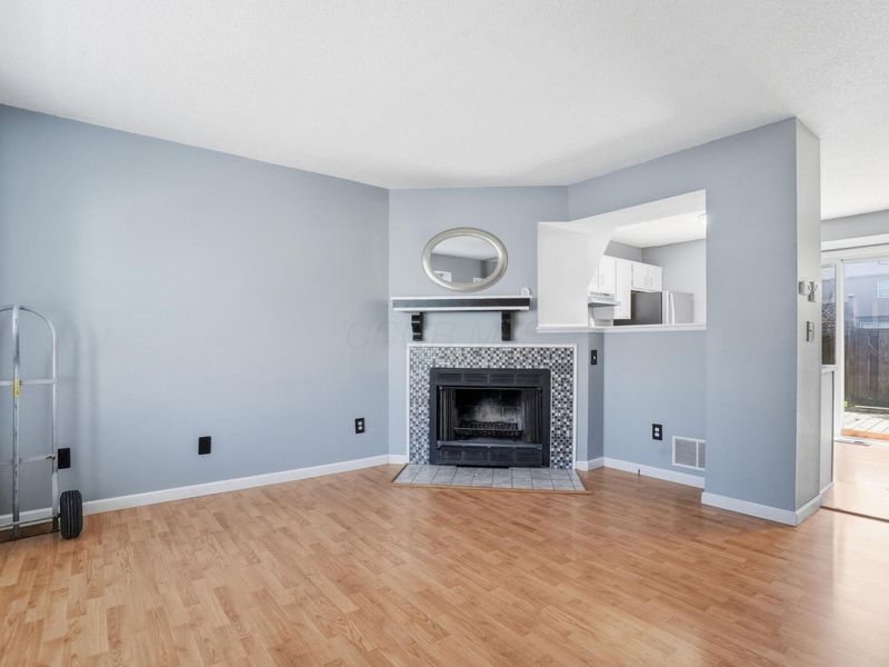 7884 Barkwood Drive, Unit 20C, Columbus, OH 43085 Photo 6