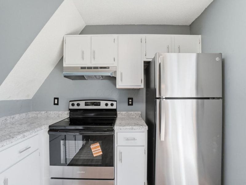 7884 Barkwood Drive, Unit 20C, Columbus, OH 43085 Photo 9