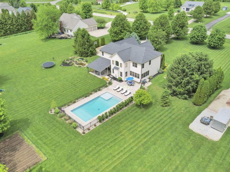 10119 Fairfield Farms Drive, Canal Winchester, OH 43110 Photo 3