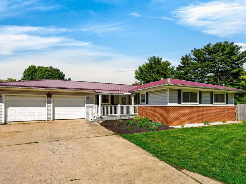 2788 Pine Drive, Circleville, OH 43113 Photo 2