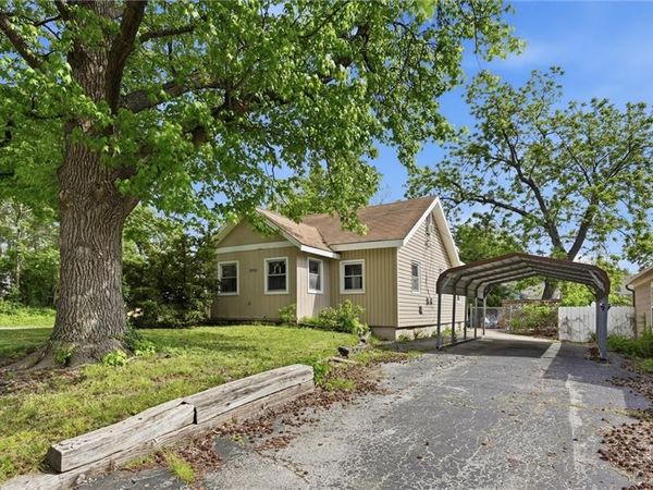 2901 W 43rd Terrace, Kansas City, KS 66103