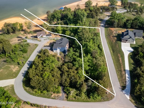 Quiet Cove Way, Dandridge, TN 37725