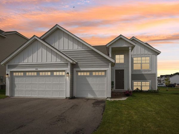 9195 25th Street NE, Saint Michael, MN 55376