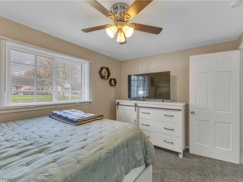 4905 Madison Avenue , Sheffield Lake, OH 44054 Photo 23