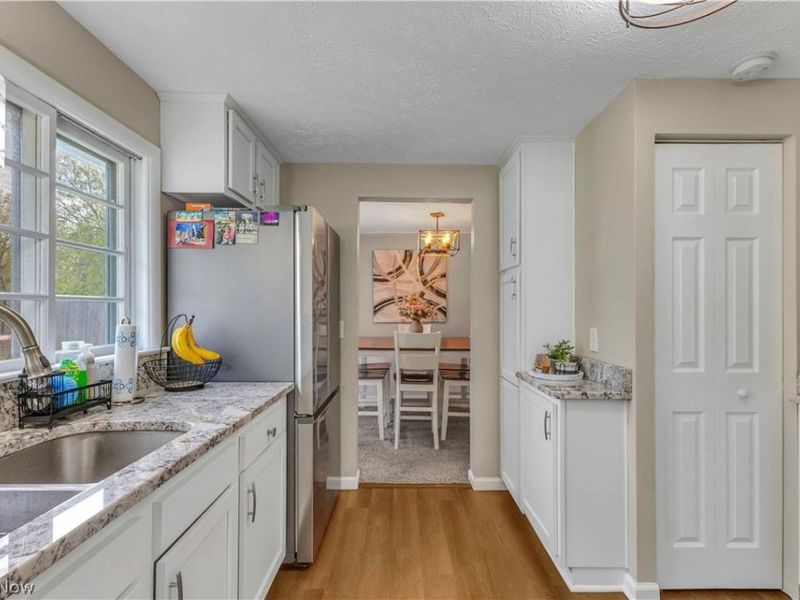 4905 Madison Avenue , Sheffield Lake, OH 44054 Photo 9