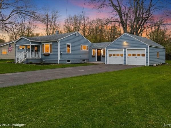 16 Homestead Road E, Clinton, NY 13323