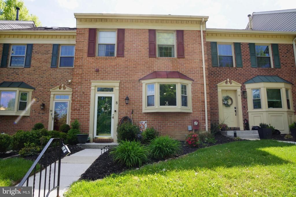 8 CROSS FALLS CIRCLE, SPARKS GLENCOE, MD 21152