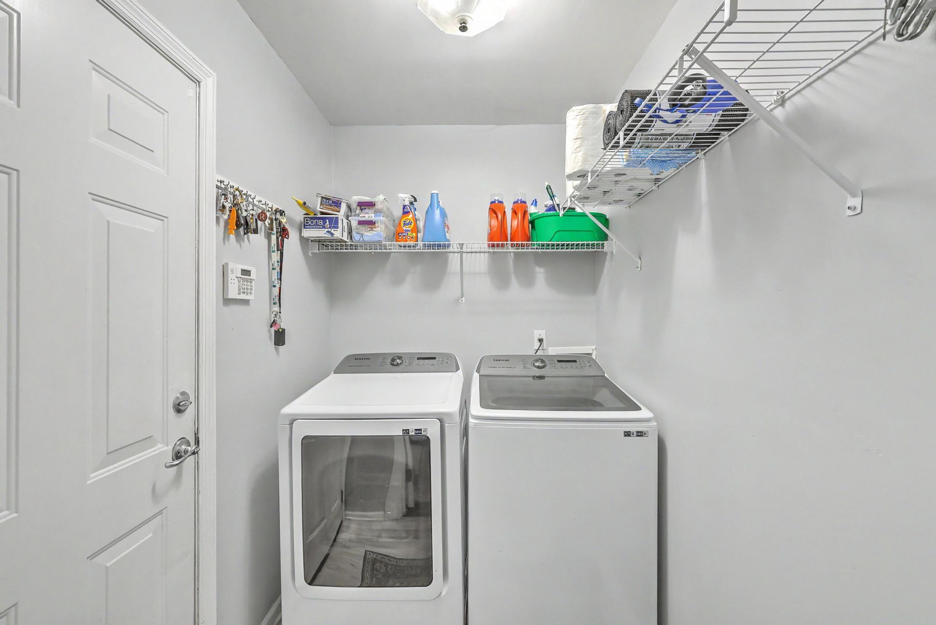 9060 Pickett Fence Lane Photo 29
