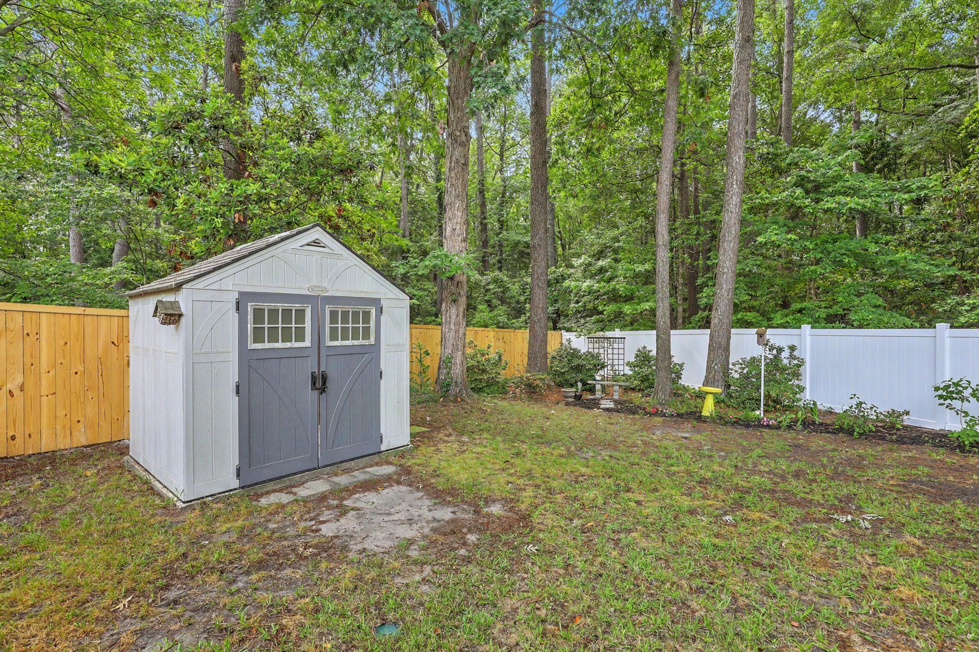 9060 Pickett Fence Lane Photo 31