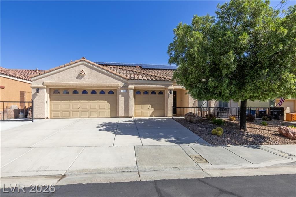 176 Ridge Crossing Avenue, Henderson, NV 89002 Main Photo