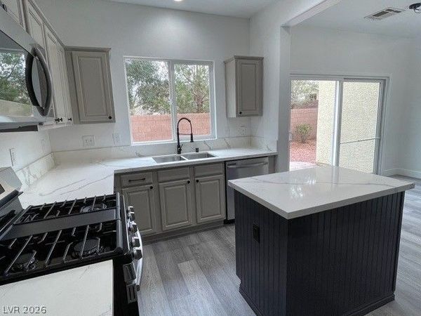 10609 Kennedy Peak Lane , Las Vegas, NV 89166