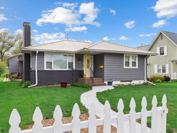 2408 Chancy Street , Clinton, IA 52732