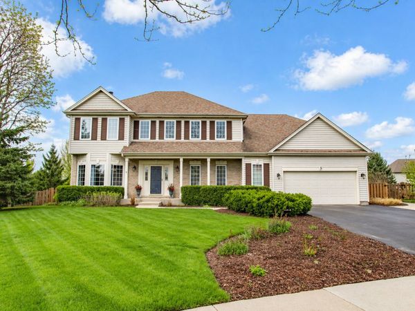 3 BLACKWOLF Court , Algonquin, IL 60102